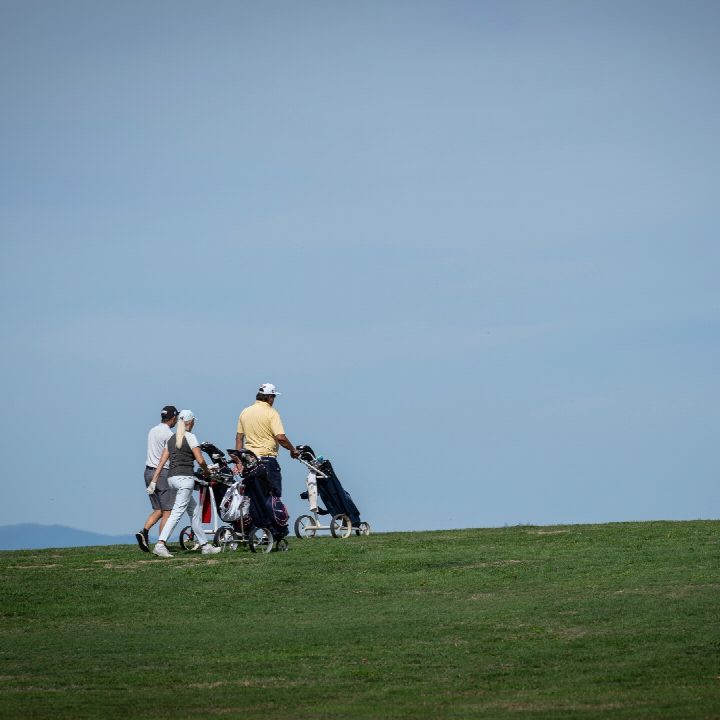 ⛳🍴 Les Chefs: Golf, Genuss und jede Menge Freude! Am 20. und 21. September trafen sich fast 200 Golf-Gourmets in…