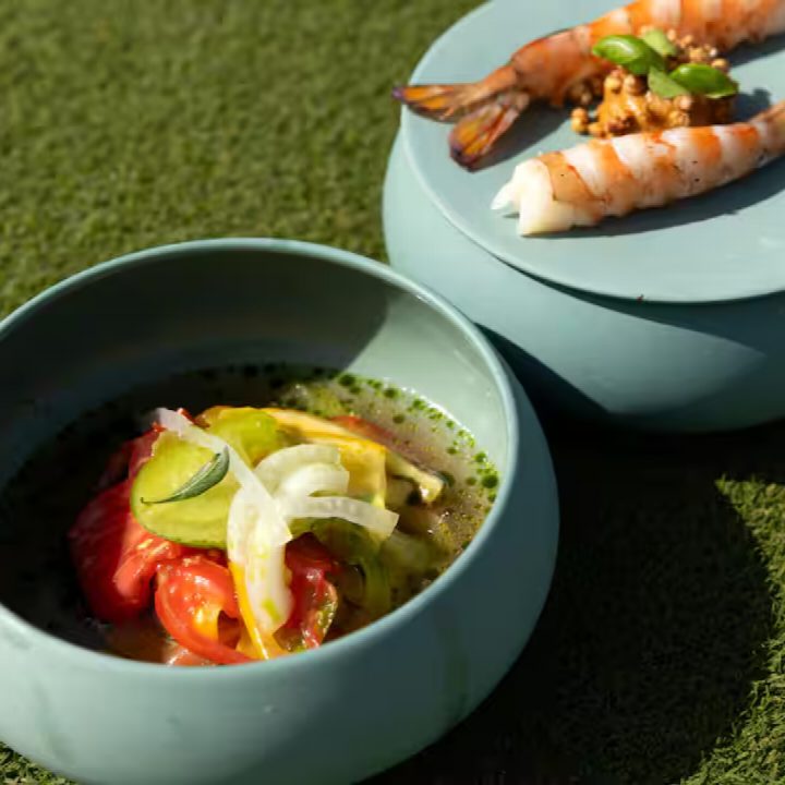 ⛳🍴 Les Chefs im GaultMillau! «Alle drei Löcher ein neues Gericht»: GaultMillau blickt auf unser Event Les Chefs in…